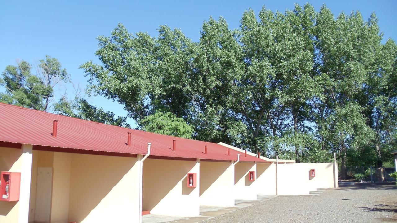 Hotel Quelu Leufu Río Colorado Cameră foto