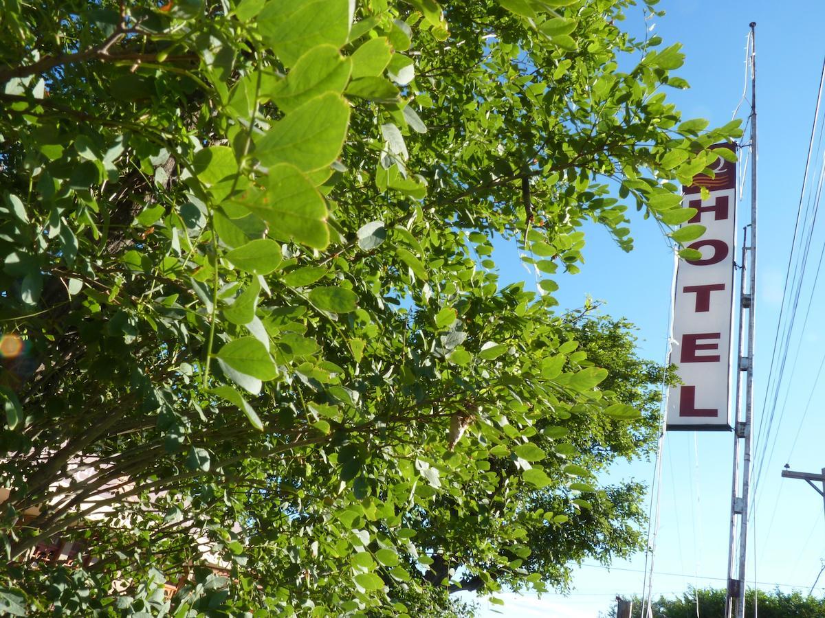 Hotel Quelu Leufu Río Colorado Exterior foto