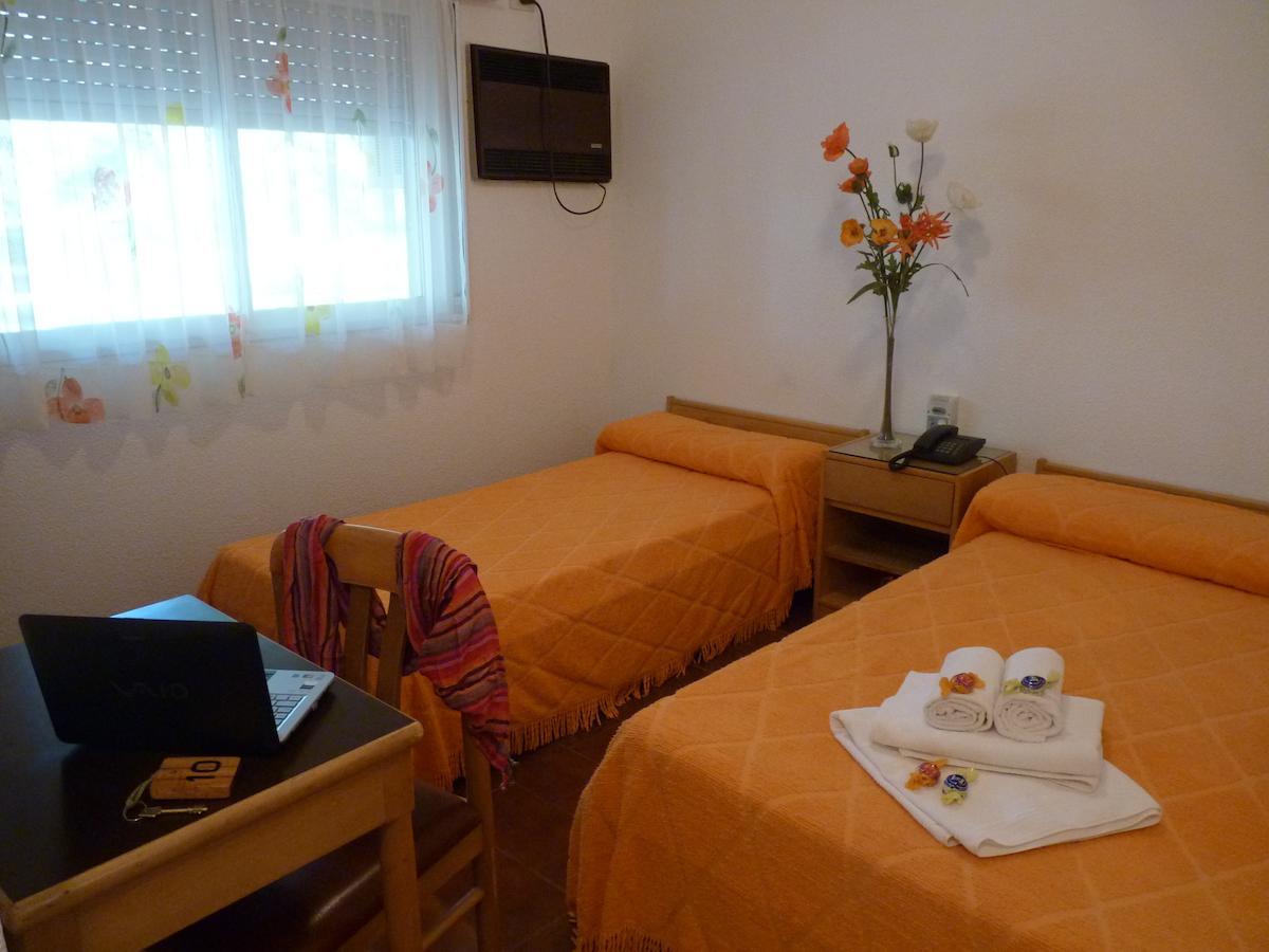 Hotel Quelu Leufu Río Colorado Cameră foto