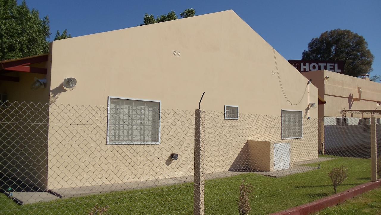Hotel Quelu Leufu Río Colorado Exterior foto
